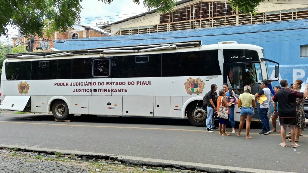 Justiça Itinerante no Dirceu