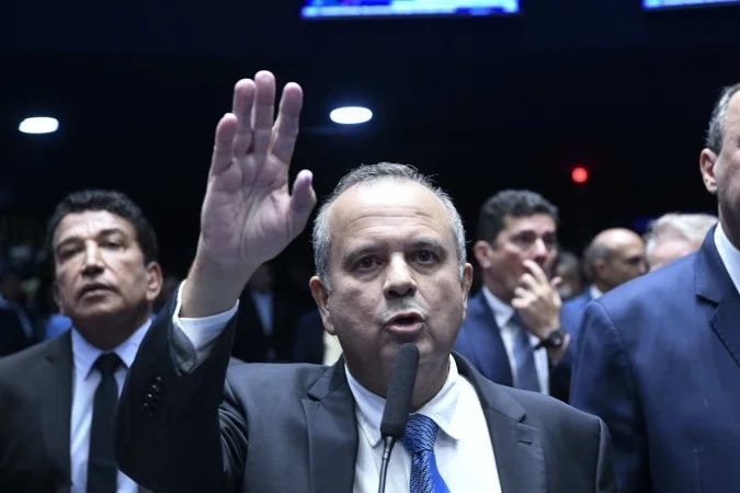 Marinho, ex-secretário de Jair Bolsonaro, pode assumir liderança.