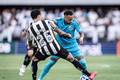 Santos negocia renovação com Neymar e aguarda sinal do jogador