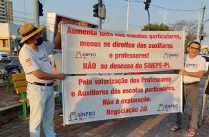 Professores reivindicam reajuste salarial (Foto: Ascom/SINPRO-PI)