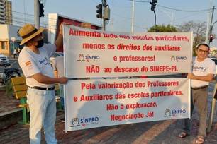Professores reivindicam reajuste salarial (Foto: Ascom/SINPRO-PI)