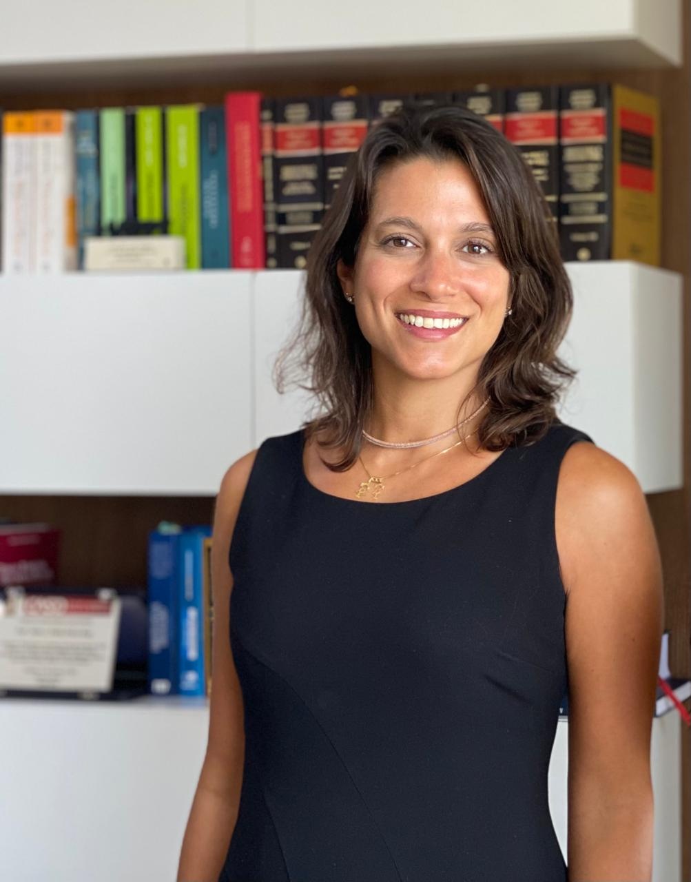 Talita C. Fidelis Pereira Biagi, advogada e vice-presidente da OAB Londrina