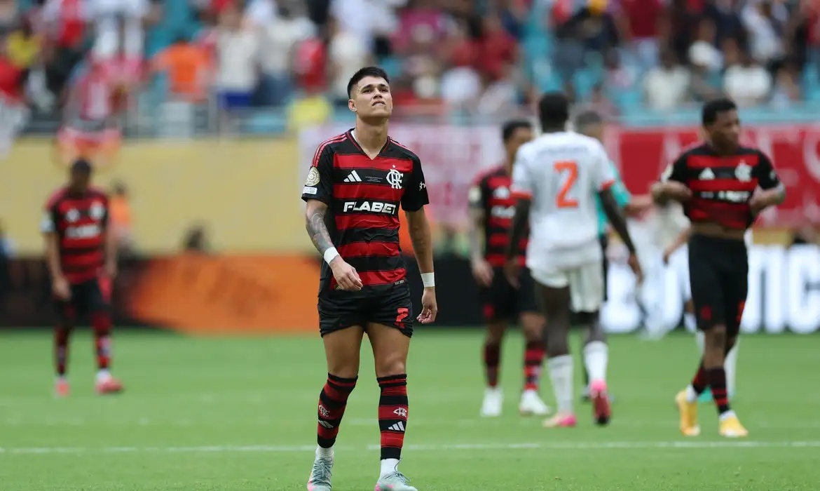 vence Flamengo