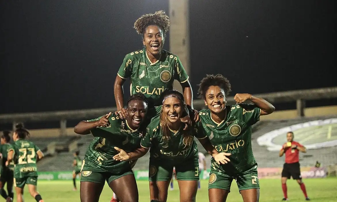 Atlético-PI avança e pega Vila Nova na final