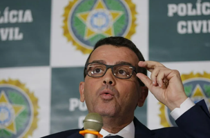 Delegado Rivaldo Barbosa é acusado de obstruir investigações para proteger milicianos (Foto: Fernando Frazão/Agência Brasil)