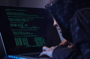 Empresa revela ter sido alvo de ataque hacker com uso indevido de credenciais de clientes. (Foto: Drazen Zigic | Freepik)
