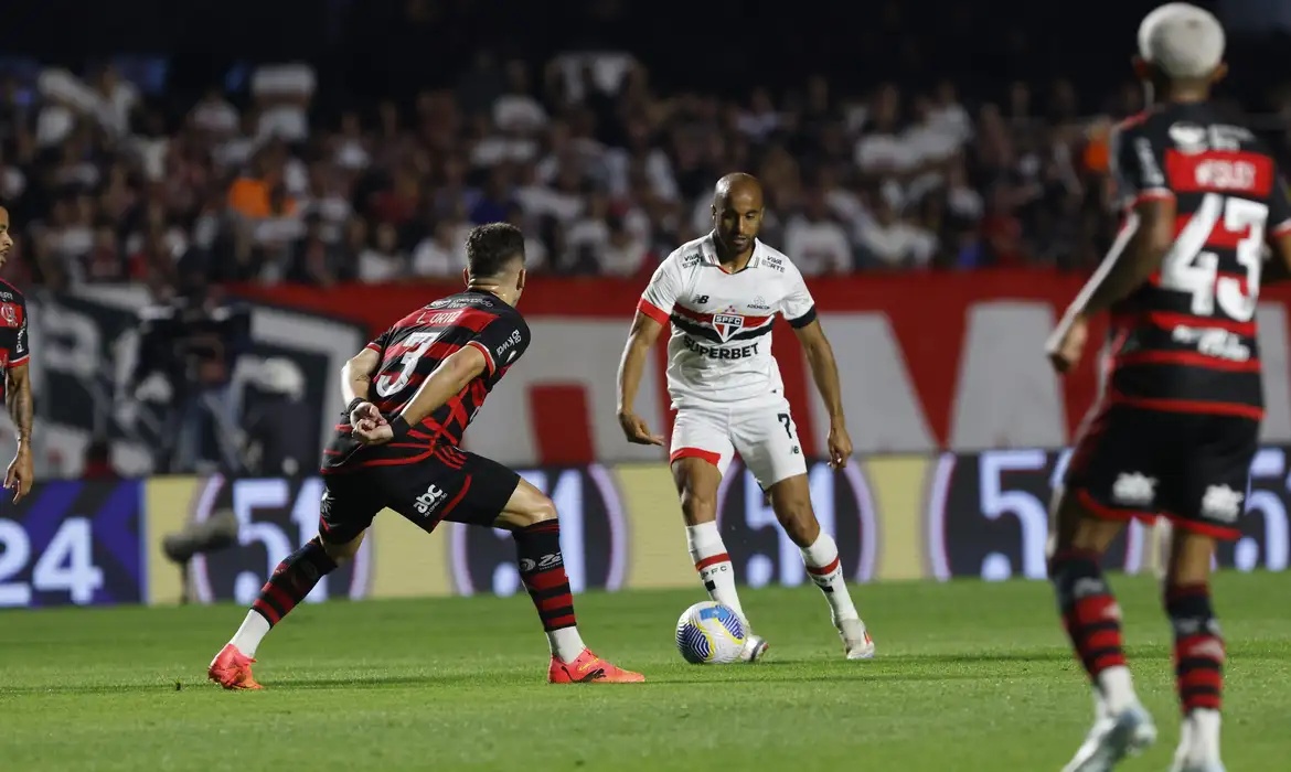 Flamengo e São Paulo hj