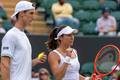 Luisa Stefani avança à final de Wimbledon e busca 2º título de Grand Slam