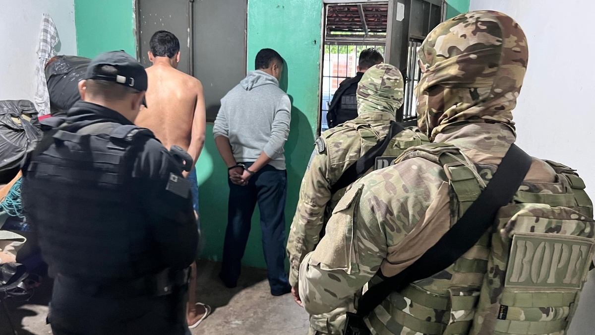 Polícia prende membros da facção Bonde dos 40 em bar na zona Sul de Teresina