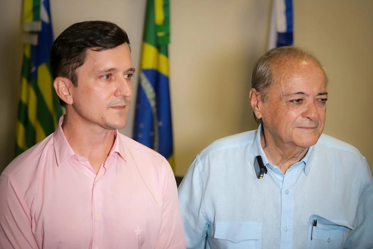 Secretário de Finanças, Edgar Carneiro e Prefeito Silvio Mendes