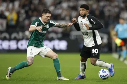 Palmeiras X Corinthians em ação neste domingo (30)