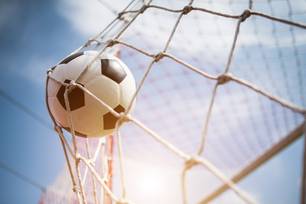 Futebol desta quarta tem Libertadores e Supercopa da UEFA