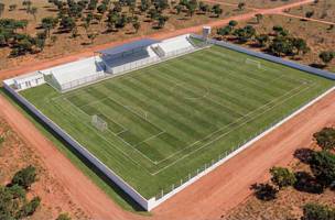 Júlio Arcoverde destina R$ 2 milhões para estádio em Redenção do Gurguéia (Foto: Imagem gerada por IA.)