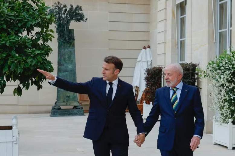 Lula e Macron defendem fortalecimento da ONU em conversa telefônica