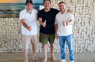 Prefeito de Cajueiro da Praia desistiu de apoiar Ciro, afirma Fábio Novo (Foto: Reprodução)