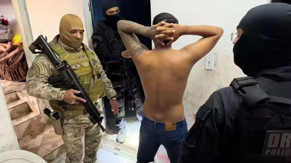 Ação ocorre em alguns bairros da capital