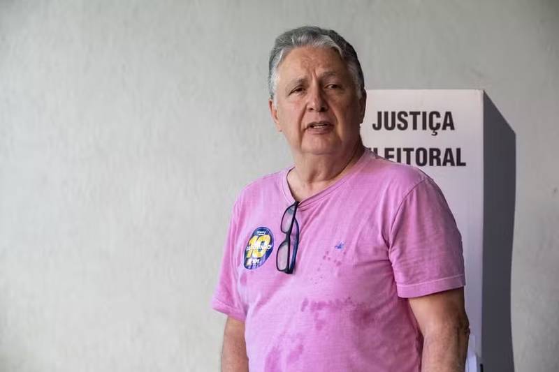 TSE rejeita candidatura de Garotinho e anula votos dele
