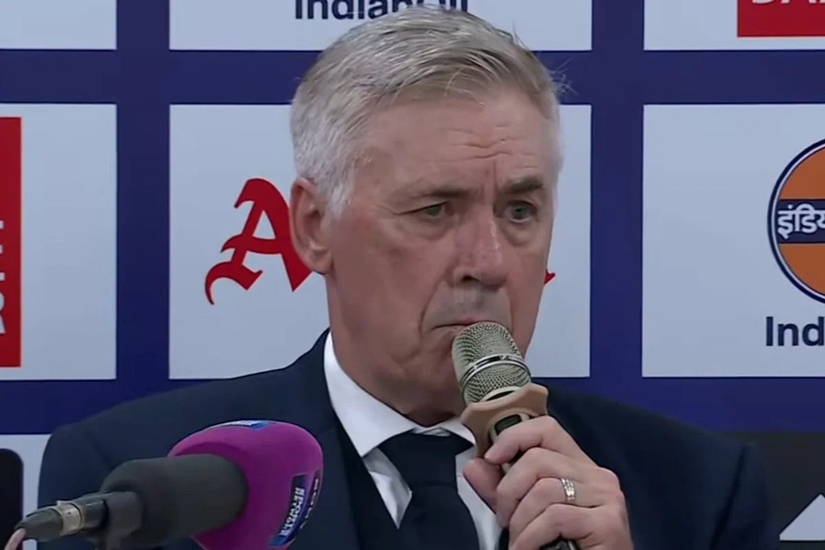 Carlo Ancelotti durante coletiva de imprensa