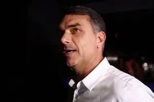 Flávio chega para reunião com prefeitos da região da Grande São Paulo - 11/10/2026 (Foto: Jean Carniel/Reuters)
