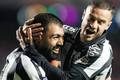 Gabigol marca duas vezes, Santos vira sobre o São Paulo e vence no Brasileirão