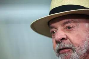 Lula participa de uma cerimônia na Base Aérea de Brasília - 28/9/2026 (Foto: Adriano Machado/Reuters)