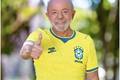 Apoiadores de Lula vestem verde e amarelo em mobilização feita por André Janones