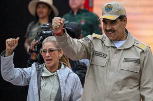 Maduro e Flores (Foto: Juan Barreto/AFP)
