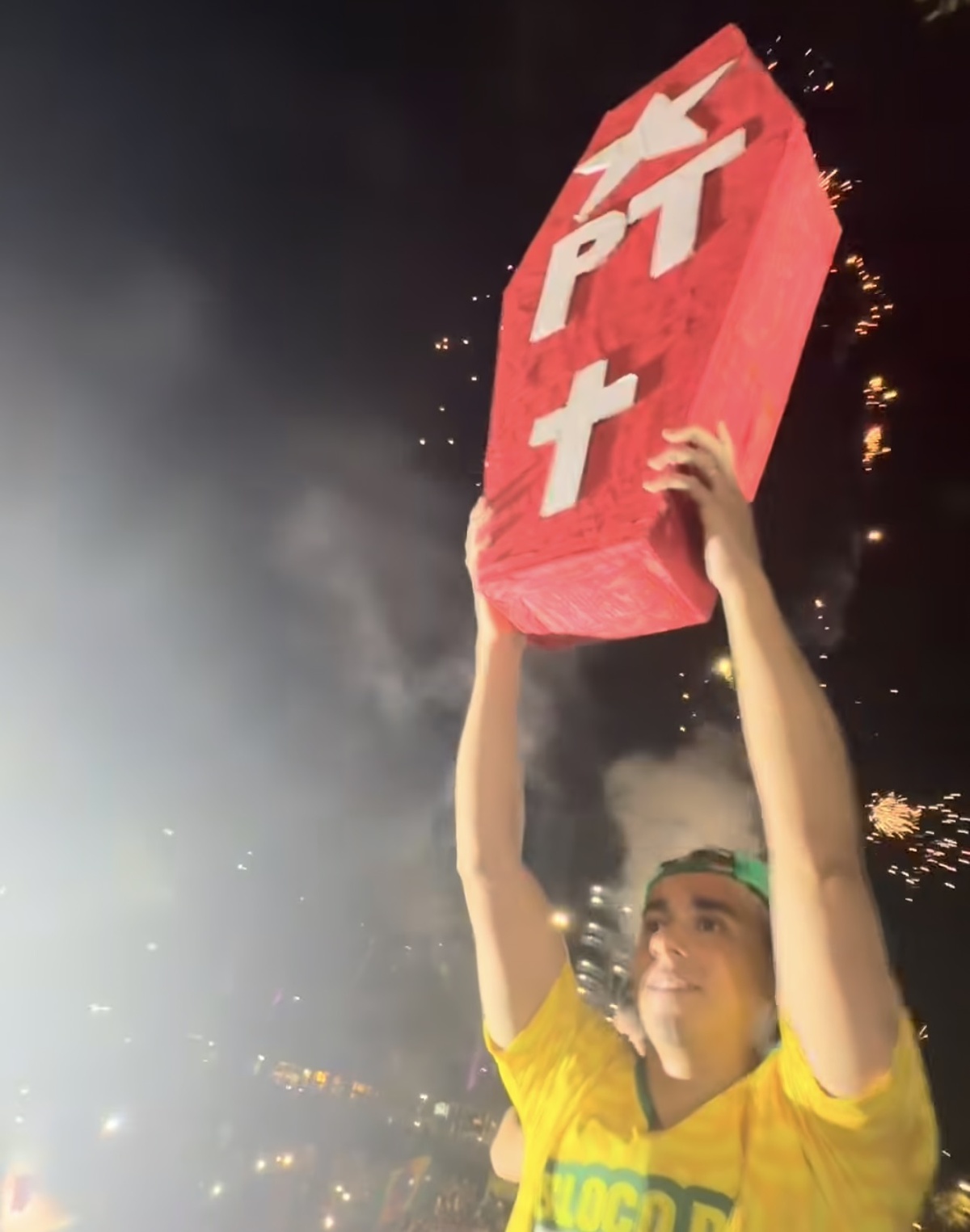 Multidão pode tirar a maioria de Lula no primeiro turno