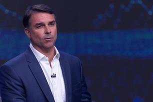 Flávio Bolsonaro devolve R$ 1,5 milhão de doações de campanha
