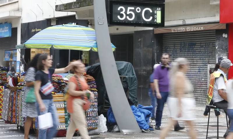 El Niño intensifica-se e deve persistir até fevereiro de 2027