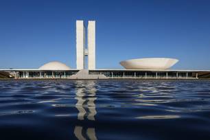 Congresso eleito expõe contradições da sociedade brasileira