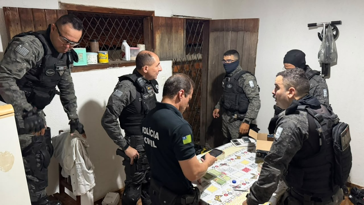 Operação resultou na prisão de três pessoas e apreensão de drogas