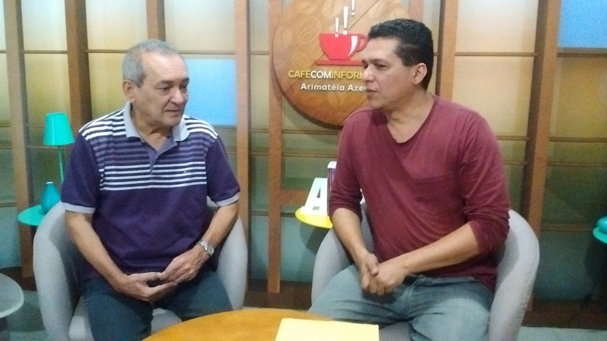 Os jornalistas Arimateia Azevedo e Márcio Felipe, no Café Informativo | Portal AZ
