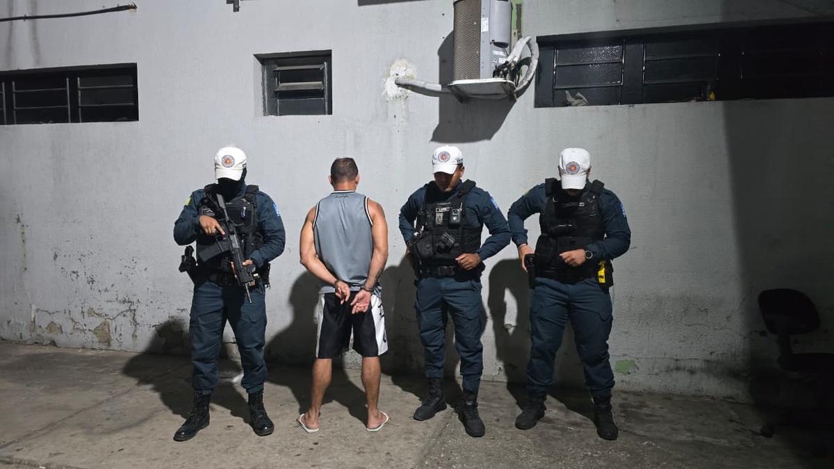 Suspeito foi preso em flagrante