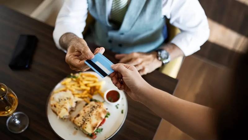 Entenda as mudanças recentes no vale-refeição e vale-alimentação