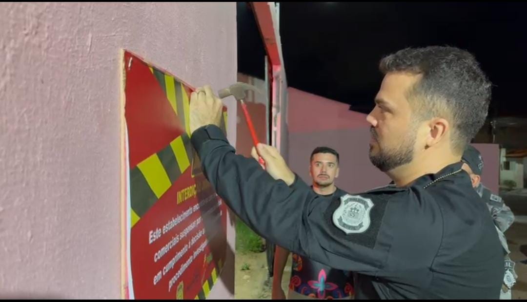 Bar conhecido como “Mansão da Barbie” é interditado em Parnaíba após denúncias