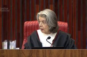 Cármen Lúcia acredita que desfile pró-Lula não é propaganda eleitoral (Foto: Reprodução/YouTube/TSE)