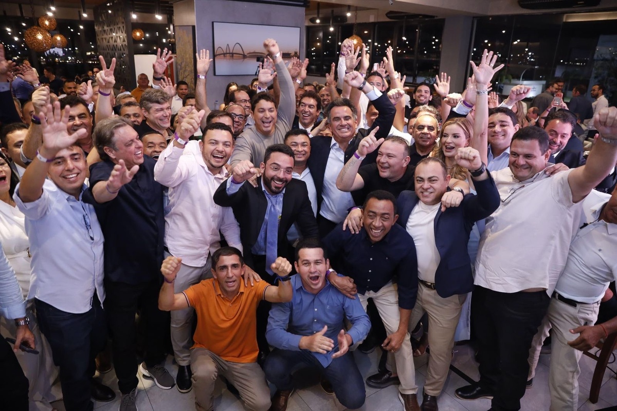 Ciro Nogueira com prefeitos aliados, inclusive os do governo