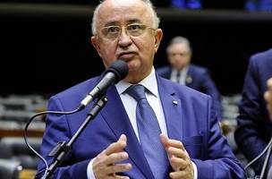 Julio Cesar paga o que puder para segurar sua campanha  ao Senado. (Foto: Reprodução | Câmara dos Deputados)