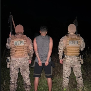 Patrulhamento no interior prende suspeito com arma e drogas em Água Branca