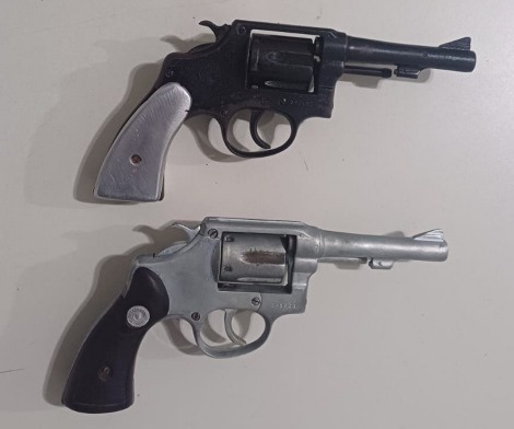 PRF apreende armas e munições em ônibus na BR-343 em Teresina