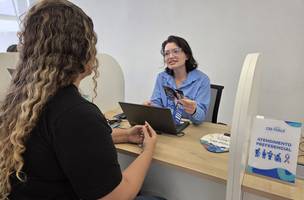 Atendimento a cliente (Foto: Águas de Teresina)