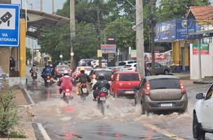 Chuva em Teresina (Foto: Yngridy Vieira/g1)