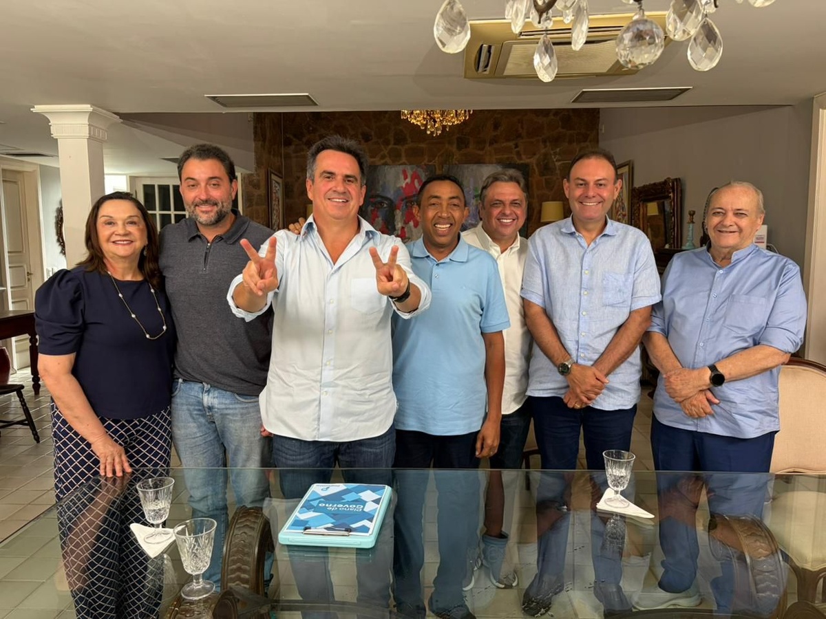 Ciro Nogueira anuncia Joel Rodrigues como pré-candidato ao governo em transmissão online.