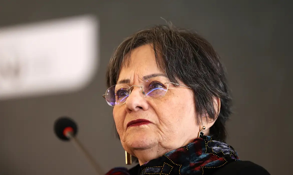 Critica injustiças do judiciário