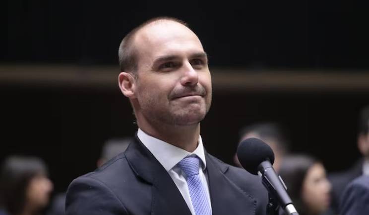 Eduardo Bolsonaro pede aos EUA novas sanções contra Alexandre de Moraes