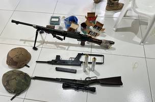 Forças de segurança cumprem mandados em ação contra posse irregular de armas em Teresina (Foto: Divulgação/SSP-PI)
