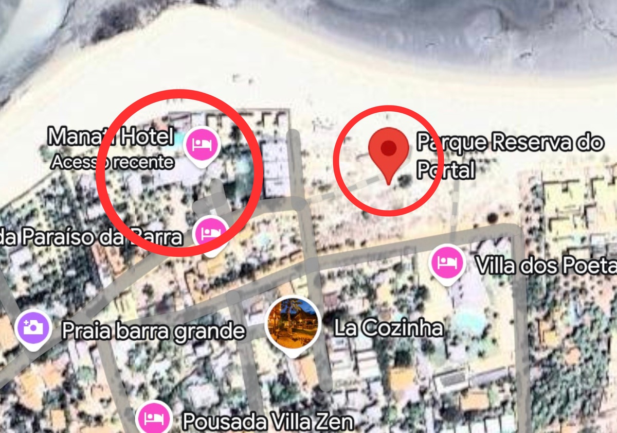 Parque fica a um minuto de caminhada da pousada Manati, ao lado do empreendimento