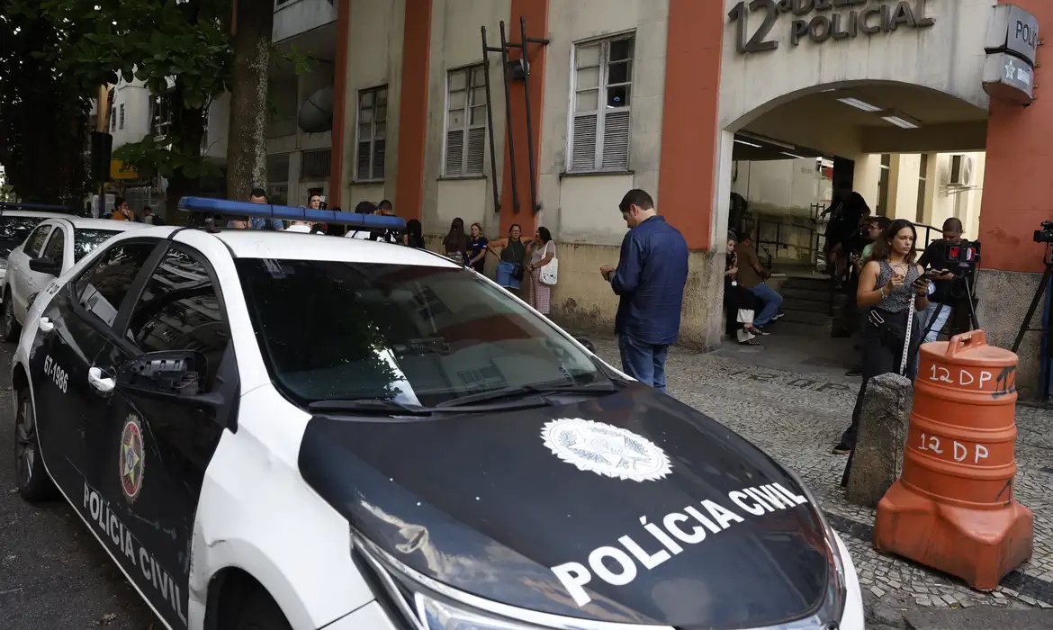 Polícia prende terceiro réu por estupro coletivo no Rio