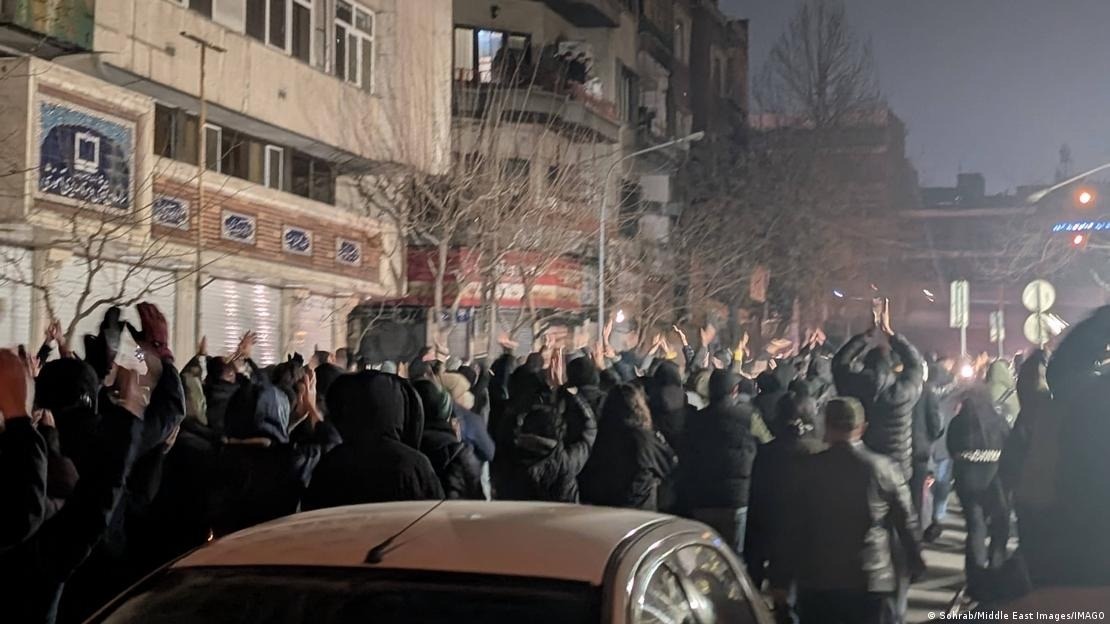Sem acesso à rede, iranianos ficam sem contato com o exterior
